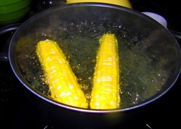 Варёная кукуруза при отравлении