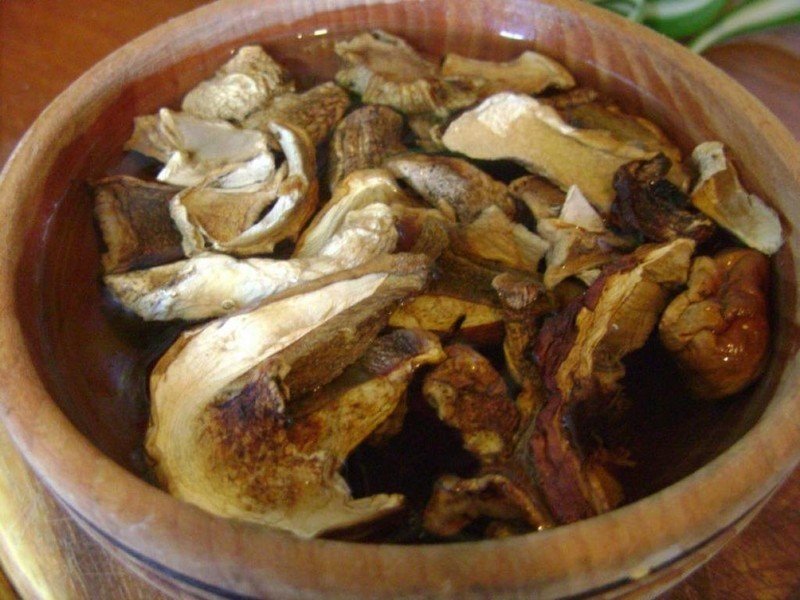 Грибной суп из сушеных белых грибов